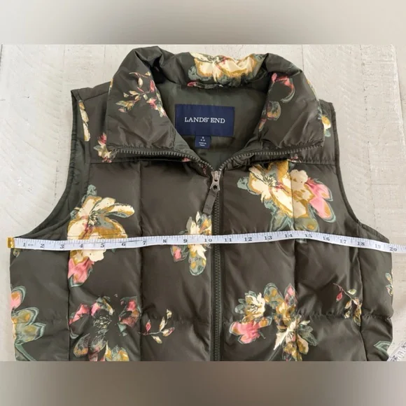 Lands' End Floral Down Filled Puffer Vest size Small 6/8 - Picture 3 of 7